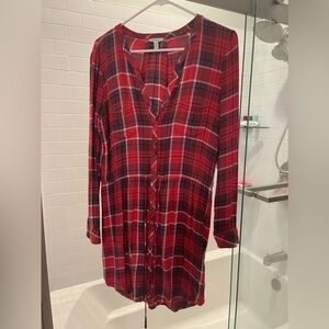 Plaid red long sleeved dress. Size medium.
